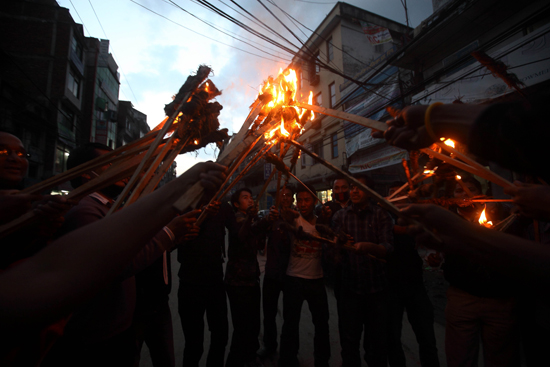 https://archive.nepalitimes.com/assets/uploads/gallery/1cc07-torch-rally-online.jpg