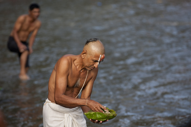 https://archive.nepalitimes.com/assets/uploads/gallery/8bff9-Father-s-day-sunday.jpg