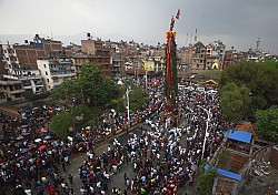 https://archive.nepalitimes.com/image.php?&width=250&image=/assets/uploads/gallery/dc505-Rato-Machhendranath-procession.jpg