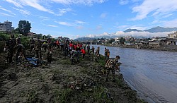 https://archive.nepalitimes.com/image.php?&width=250&image=/assets/uploads/gallery/df88e-Bagmati-Clean-Up-Campaign.jpg