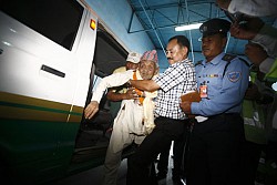 https://archive.nepalitimes.com/image.php?&width=250&image=/assets/uploads/gallery/39f2a-yeti.jpg