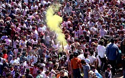 https://archive.nepalitimes.com/image.php?&width=250&image=/assets/uploads/gallery/422db-Holi.jpg