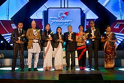 https://archive.nepalitimes.com/image.php?&width=250&image=/assets/uploads/gallery/529a2-NSJF-sports-award-photos.jpg