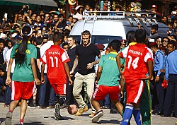 https://archive.nepalitimes.com/image.php?&width=250&image=/assets/uploads/gallery/809a4-david-beckham-in-nepal.jpg