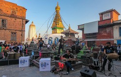 https://archive.nepalitimes.com/image.php?&width=250&image=/assets/uploads/gallery/80d27-hariz_kutumba_Swayambhu-1.jpg