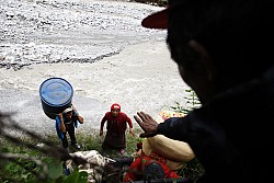 https://archive.nepalitimes.com/image.php?&width=250&image=/assets/uploads/gallery/9c573-sindhupalchik-landslide-online.jpg