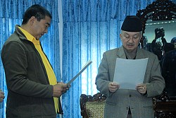 https://archive.nepalitimes.com/image.php?&width=250&image=/assets/uploads/gallery/9c6a1-lama.jpg