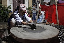 https://archive.nepalitimes.com/image.php?&width=250&image=/assets/uploads/gallery/cf0d1-Jyapu-pottery.JPG