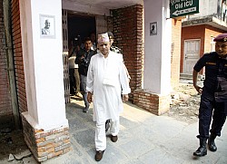 https://archive.nepalitimes.com/image.php?&width=250&image=/assets/uploads/gallery/e7478-ex-prez-yadav.jpg